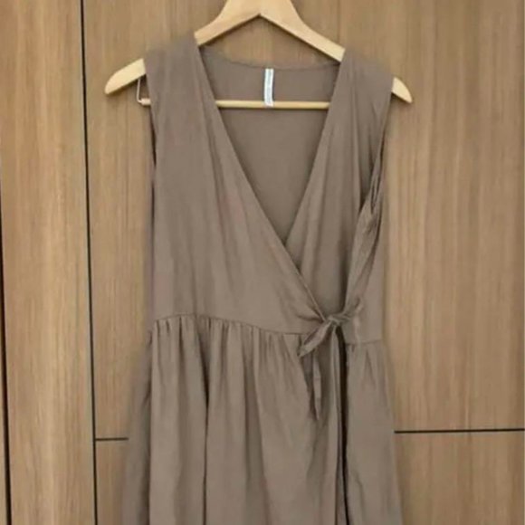 Linen long one piece - Picture 1 of 3